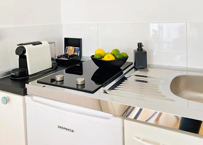 Hotel apartamentowy Victoria And Koe