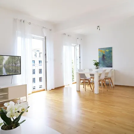 Victoria And Koe Aparthotel