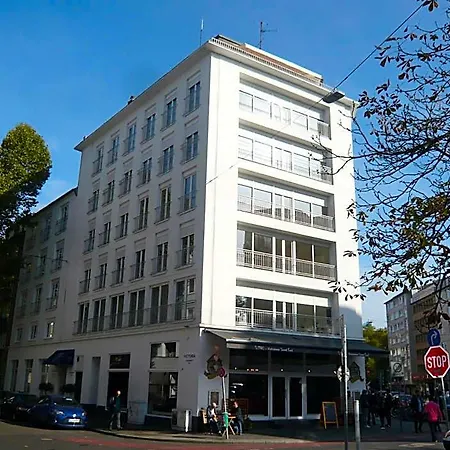 Aparthotel Victoria And Koe 4*