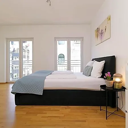 Victoria And Koe Aparthotel 4*