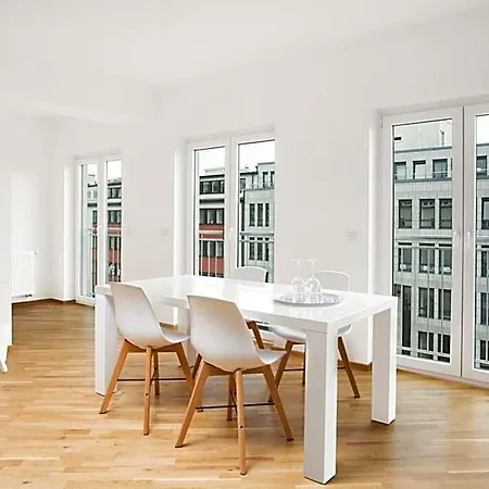 Victoria City And Koe Apartments Апарт-отель 4*