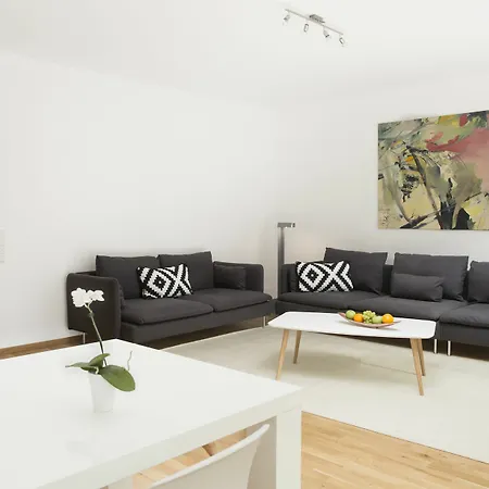 Апарт-отель Victoria City And Koe Apartments 4*