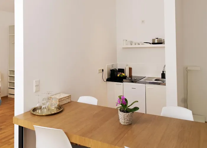 アパートホテル Victoria And Koe 4*