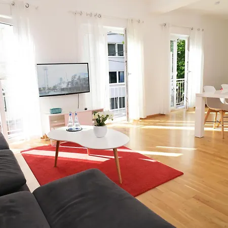 Victoria Apartments 3*